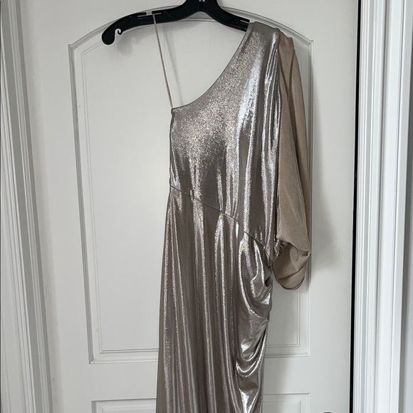Taylor Dresses & Skirts - Taylor One Shoulder Metallic Dress - Silver